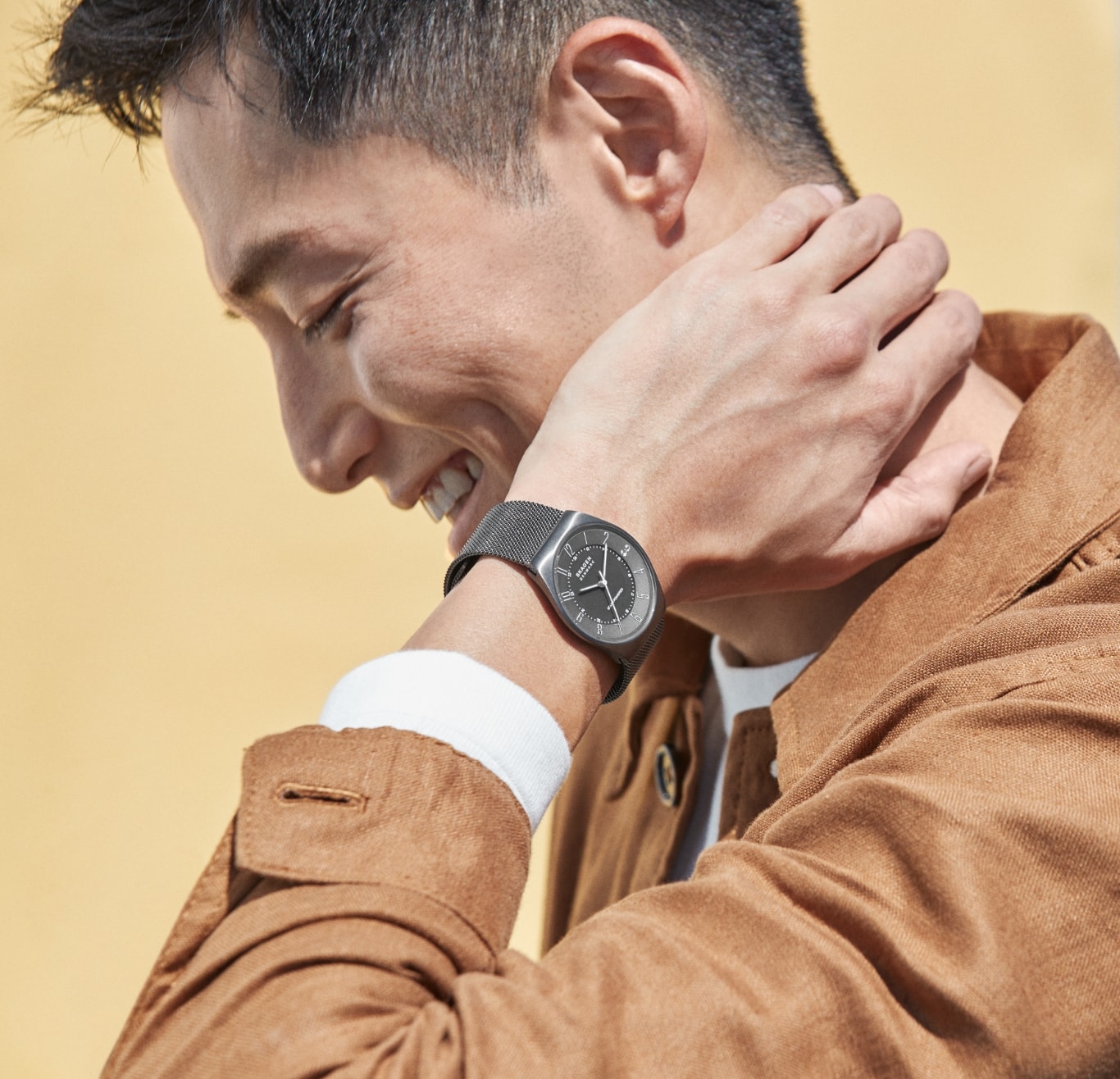 Image of a mn wearing a Skagen watch