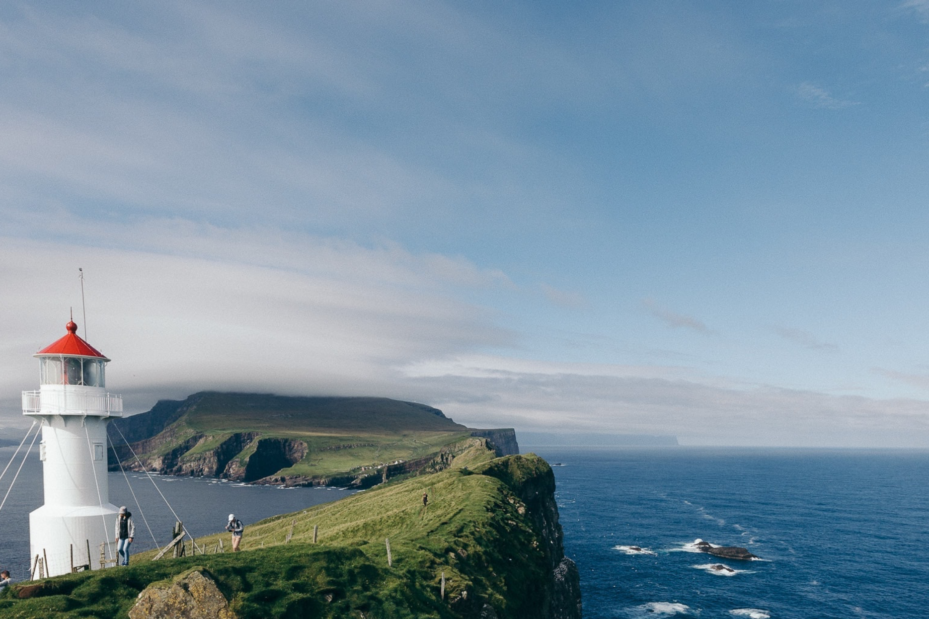 Image of cliffs and the ocean.