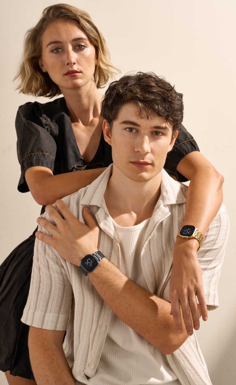 vertical of couple wearing mellem