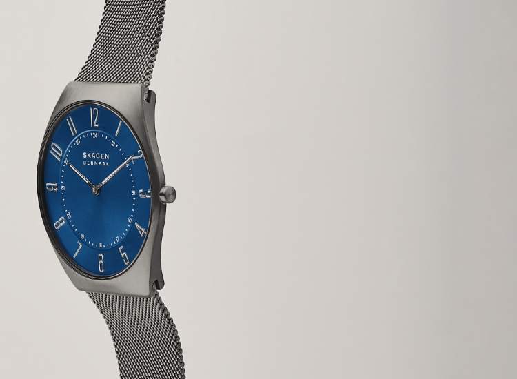 Skagen Sapphire Skagen Ladies Bangle Watch Sapphire Square  display picture 3