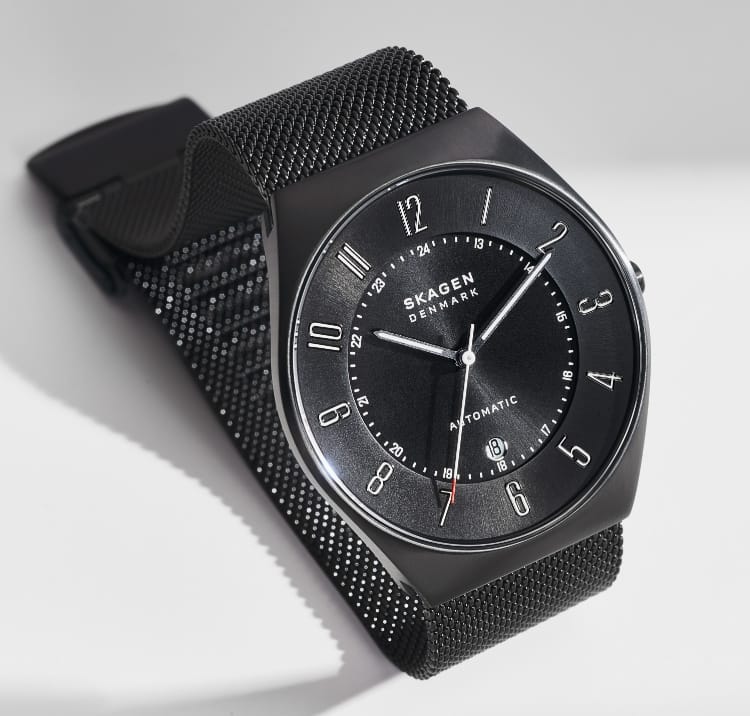 Front view image of the Grenen automatic watch