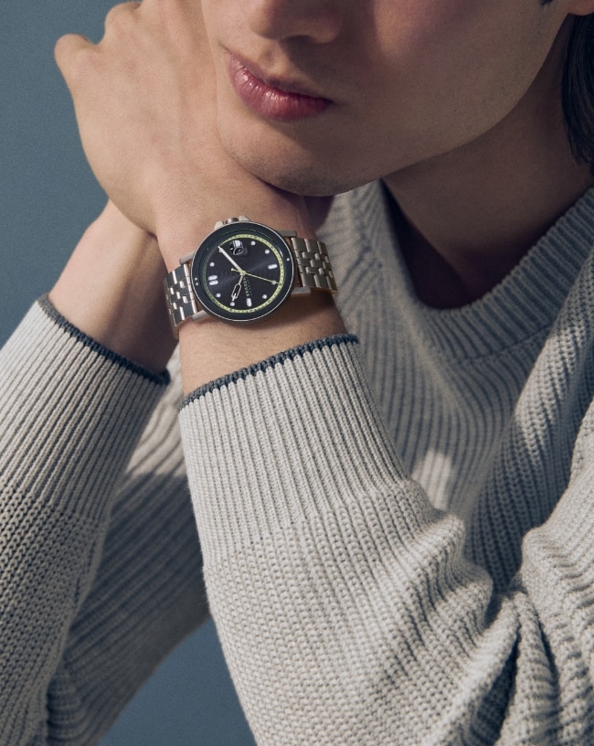 Image of a male model wearing the Signatur Sport watch.