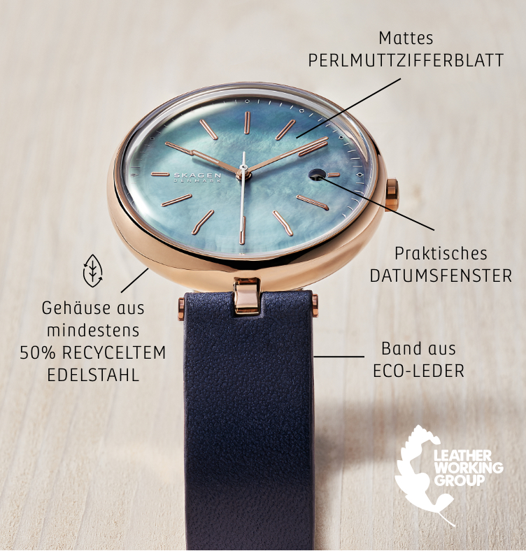 Eine Skagen Solaruhr mit den folgenden Callouts: Gehäuse aus mindestens 50 % RECYCELTEM EDELSTAHL. Band aus ECO-LEDER. Mattes PERLMUTTZIFFERBLATT. Praktisches DATUMSFENSTER.