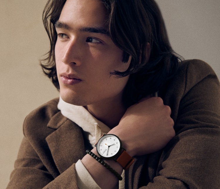 Model wearing a Kuppel watch