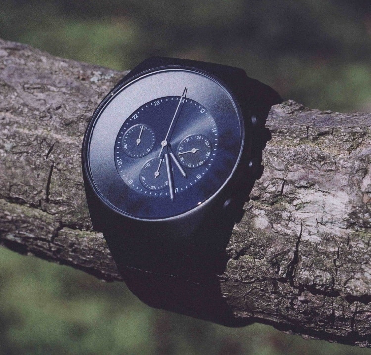 Image of a Soulland X Skagen watch in the woods